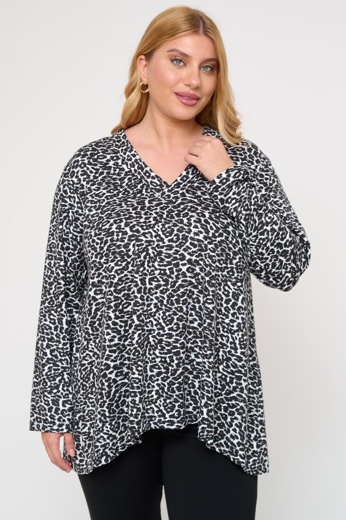 Μπλούζα Μακριά Ελαστική με V Katerina Leopard