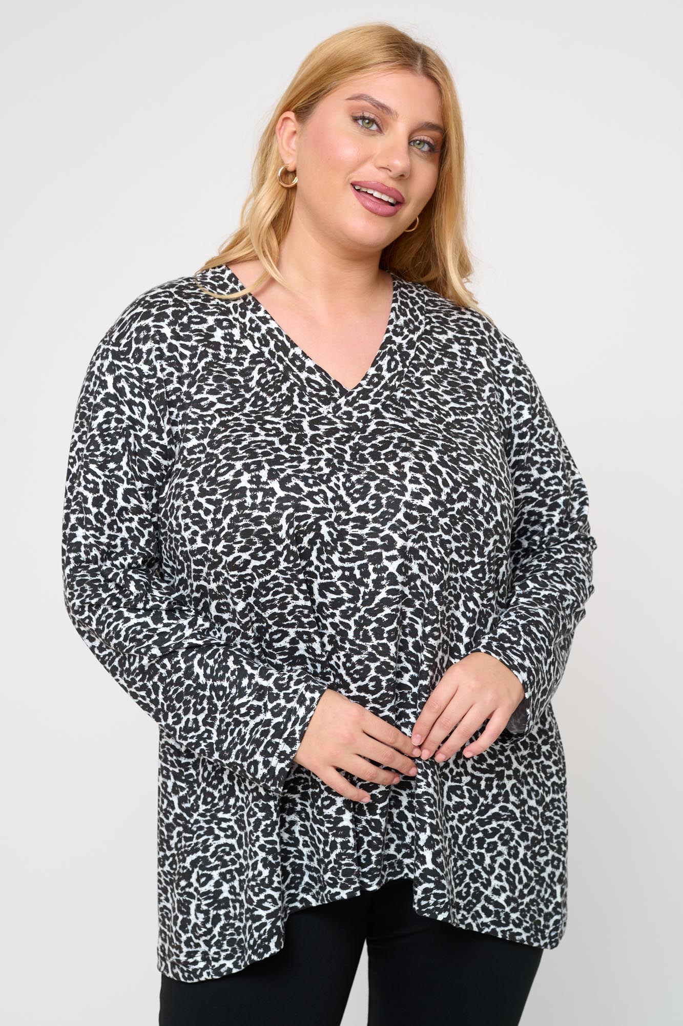 Μπλούζα Μακριά Ελαστική με V Katerina Leopard