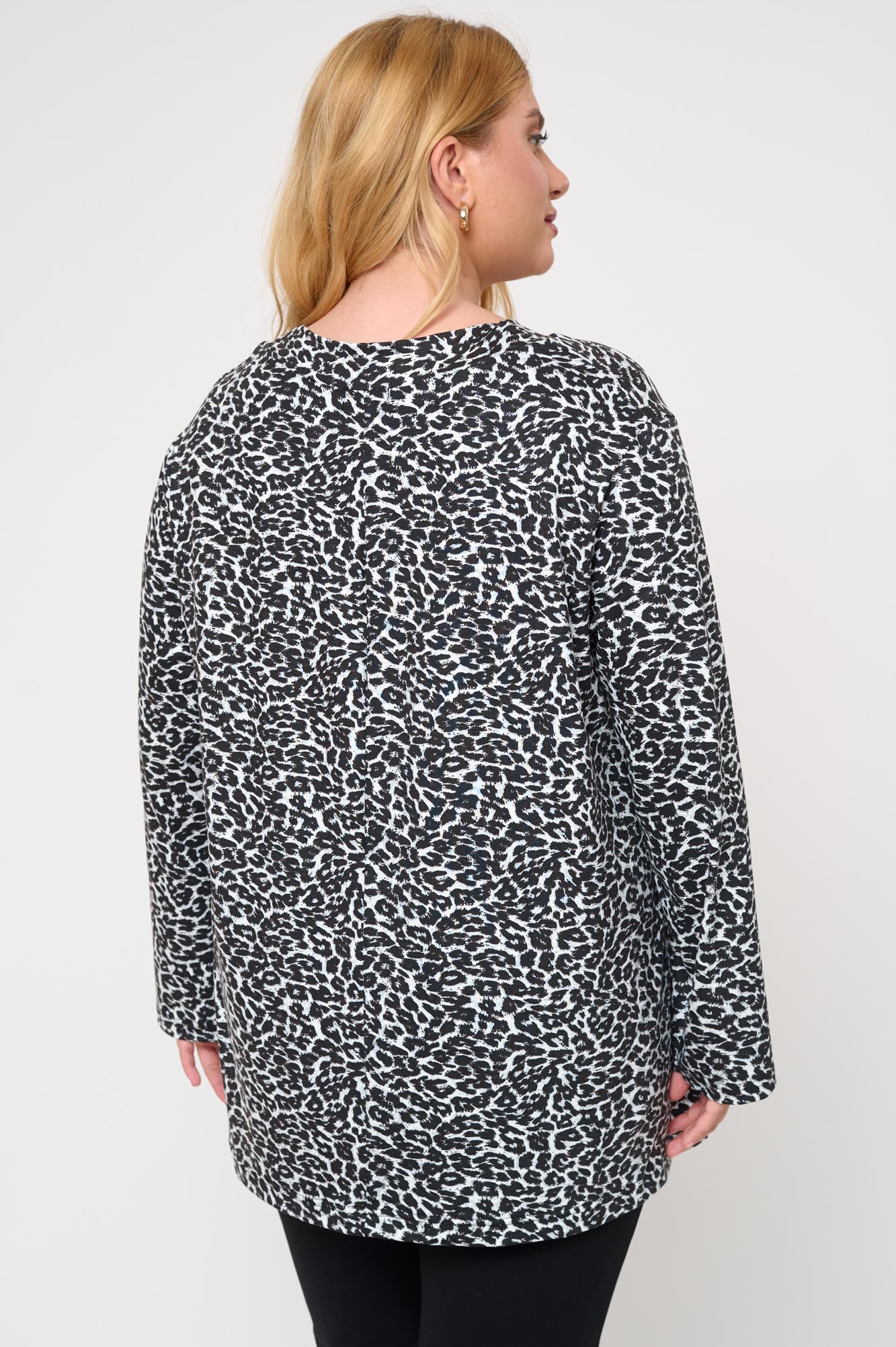 Μπλούζα Μακριά Ελαστική με V Katerina Leopard