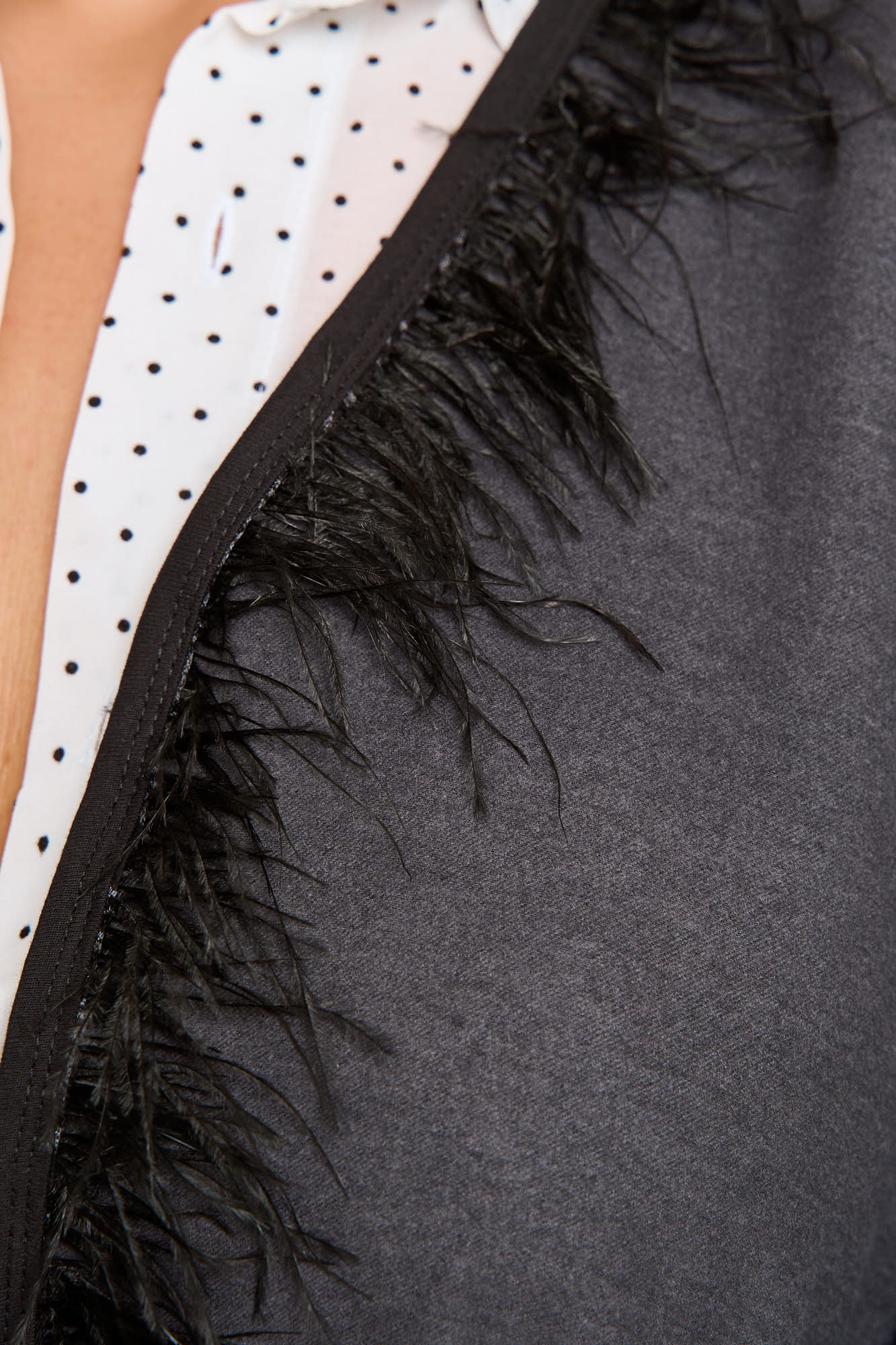 kapa ftera gkri skouro arleta