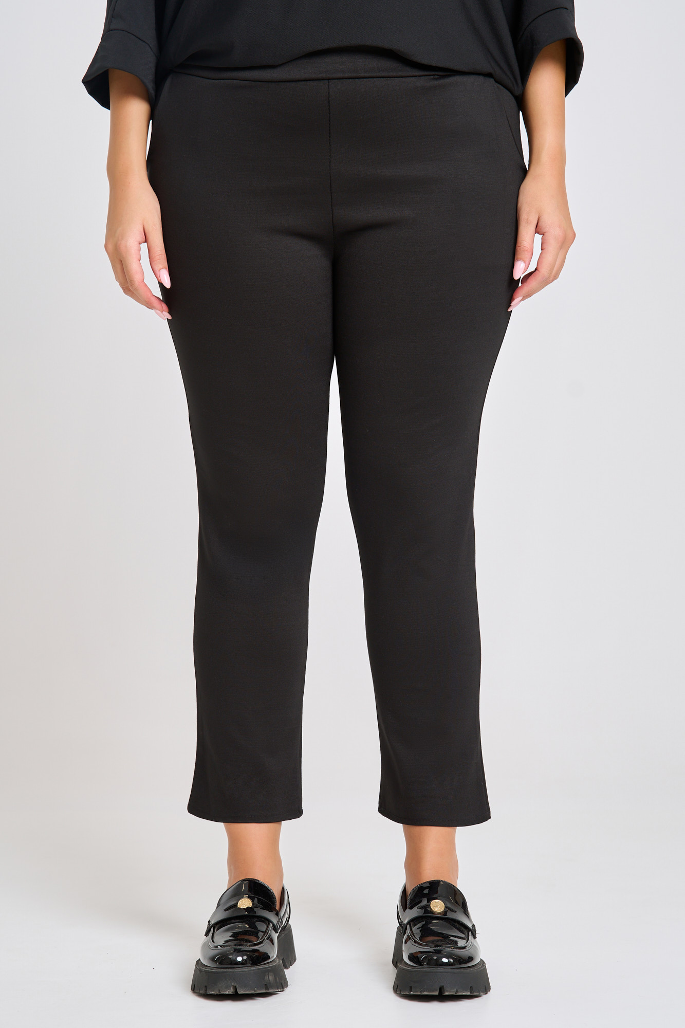 panteloni elastiko tsepes amelie mavro