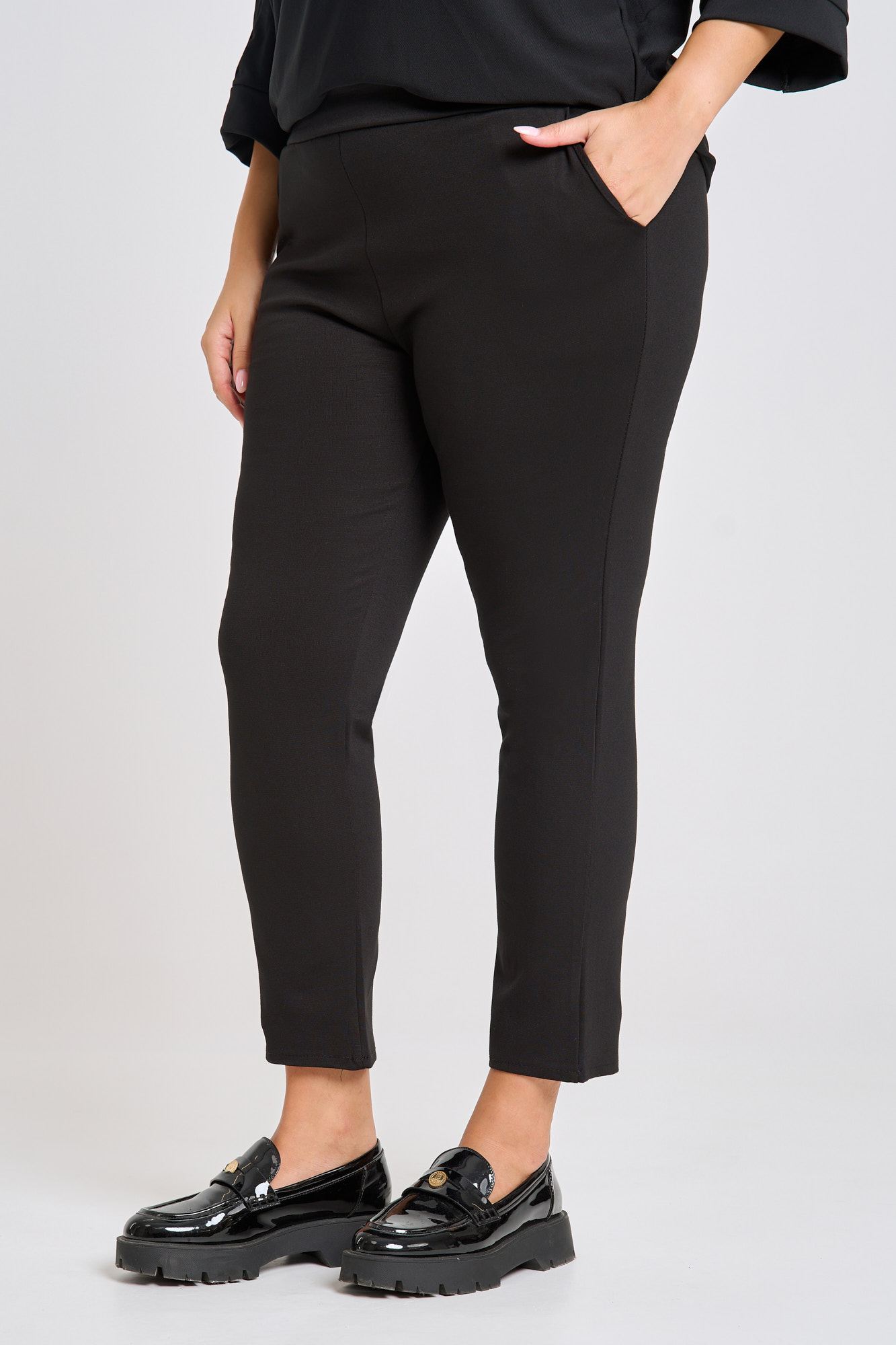 panteloni elastiko tsepes amelie mavro