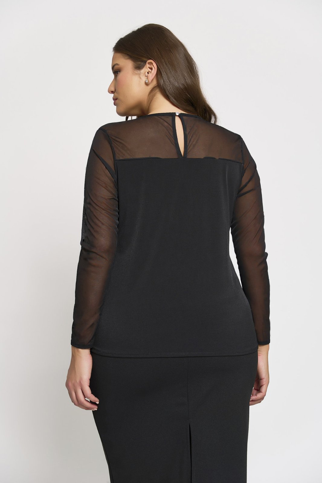 mplouza see through michaela